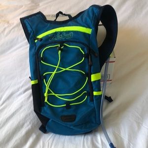 ZEFAL Camelback bag